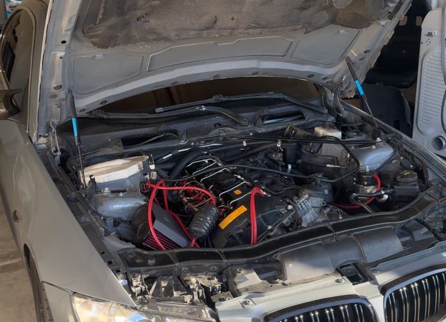 Tom's Garage build photo 9